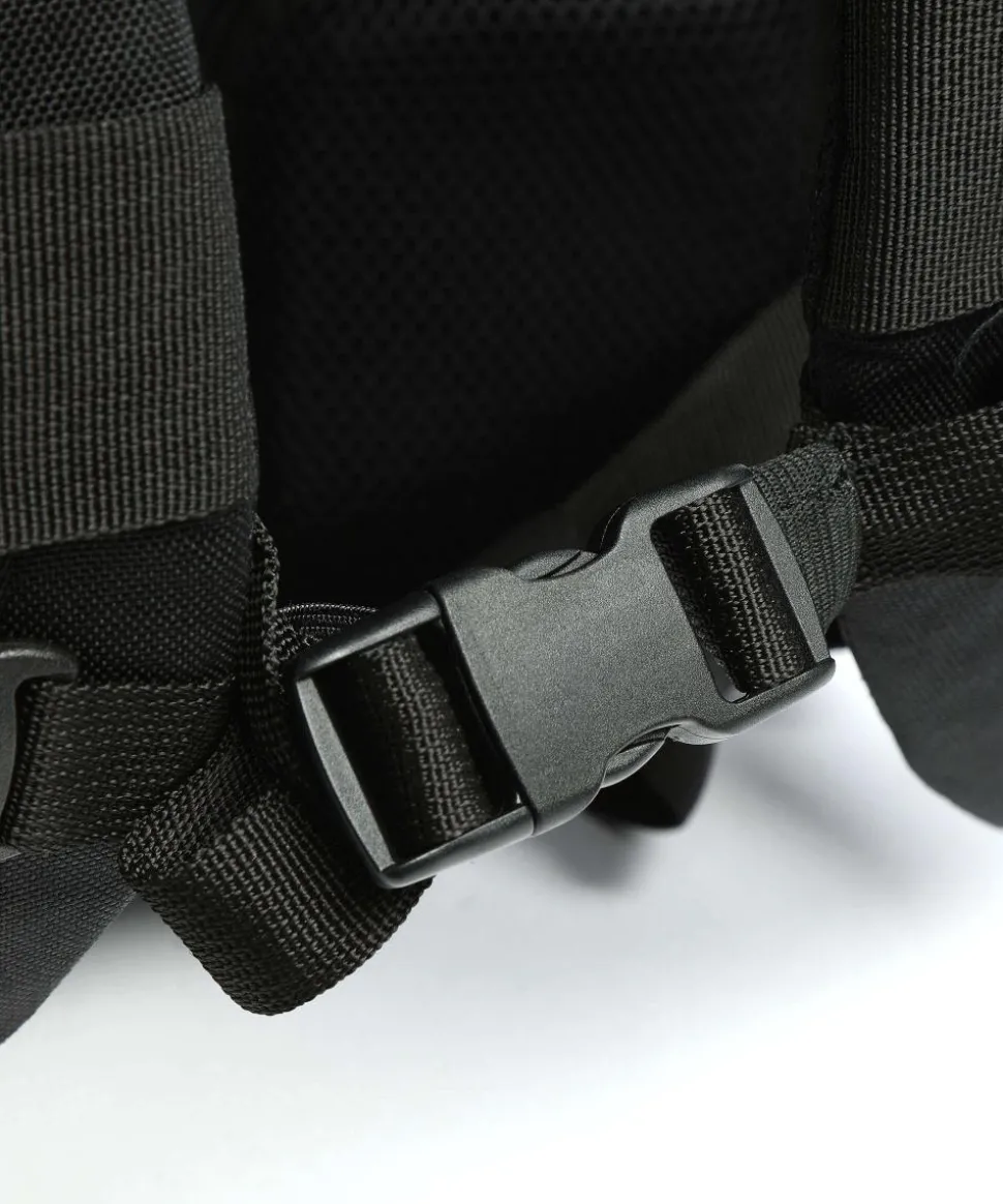 16 Hybrid Rucksack 16″ Aluminium schwarz