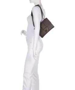 Arlettis Schultertasche genarbtes Leder dunkelbraun