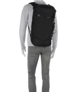 Black Dynamic Large Rucksack 15″ recyceltes Nylon schwarz