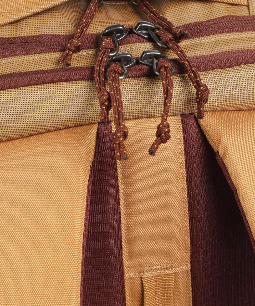 Black Hole 32 Rucksack 15″ recyceltes Polyester ocker