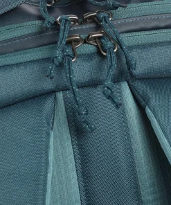 Black Hole 32 Rucksack 15″ recyceltes Polyester petrol