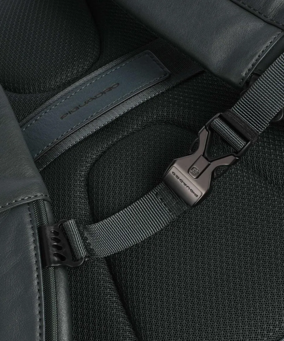 Black Square Rucksack 14″ fein genarbtes Rindsleder dunkelgrün