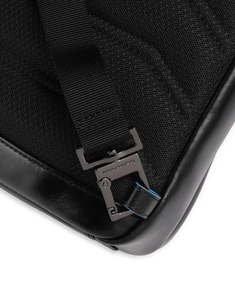 Blue Square Slingbag fein genarbtes Rindsleder schwarz