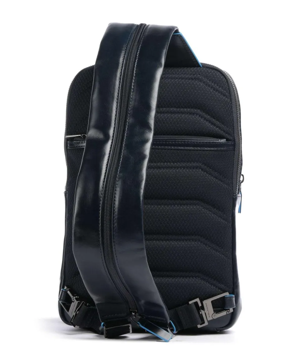 Blue Square Slingbag fein genarbtes Rindsleder navy