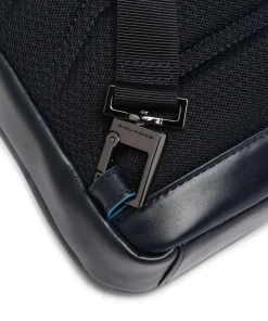 Blue Square Slingbag fein genarbtes Rindsleder navy