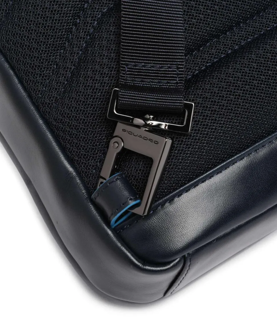 Blue Square Slingbag fein genarbtes Rindsleder navy