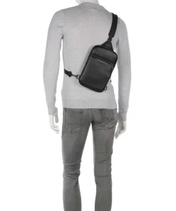 Cedric Slingbag Lederimitat schwarz