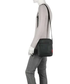 Clark Umhängetasche fein genarbtes Rindsleder schwarz