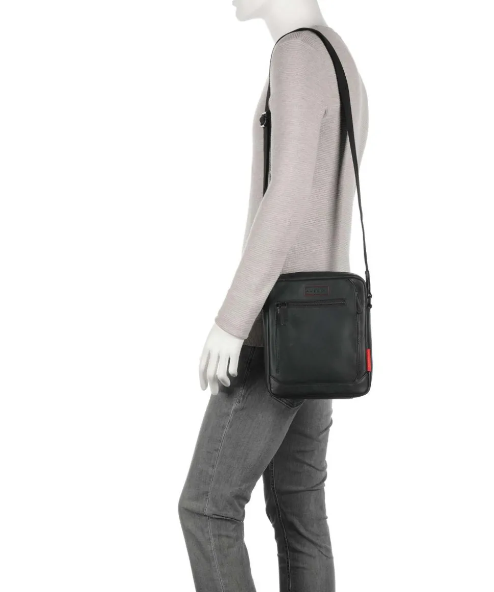 Clark Umhängetasche fein genarbtes Rindsleder schwarz