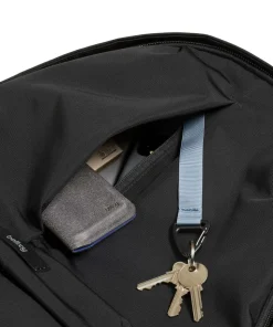 Classic 24L Plus Rucksack 16″ recyceltes Polyester schwarz