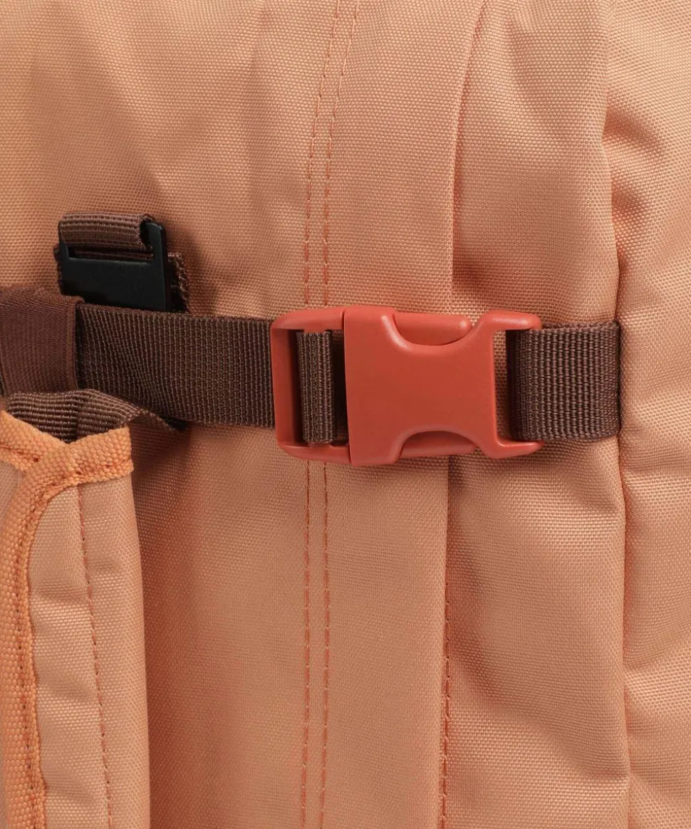 Classic 28L Rucksack 15″ Polyester apricot