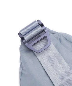 District Collection Sabin 6L Gürteltasche recyceltes Nylon hellblau