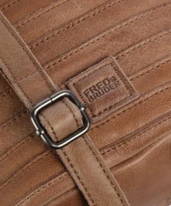 Gürtelinchen Umhängetasche genarbtes Rindsleder karamellbraun