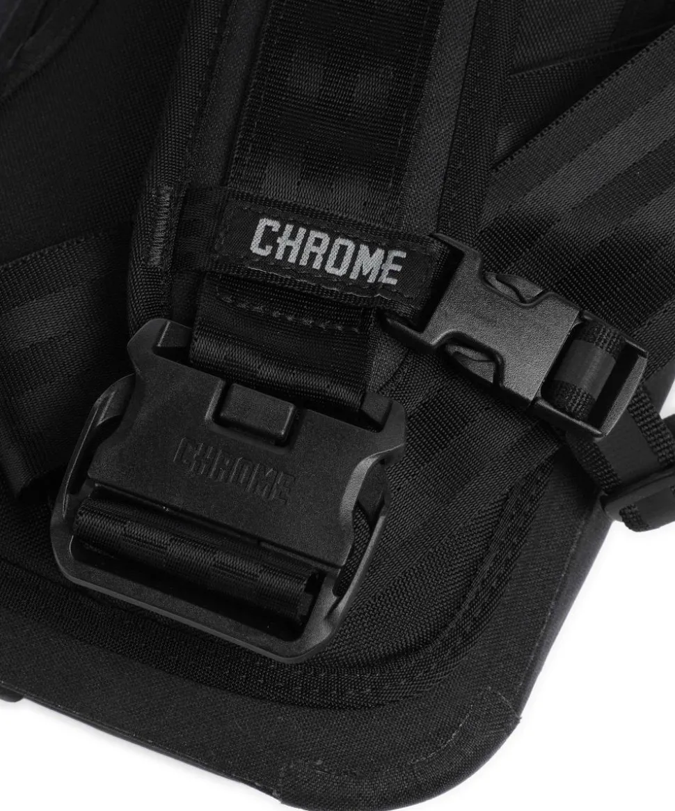 Kadet WP Slingbag recyceltes Nylon schwarz