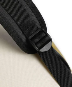 Light Rucksack 15″ recyceltes Nylon elfenbein