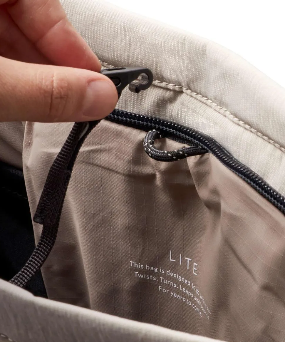 Lite 18L Rucksack-Tasche recyceltes Nylon hellgrau