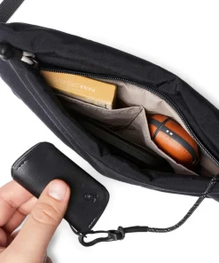 Lite Umhängetasche recyceltes Nylon schwarz