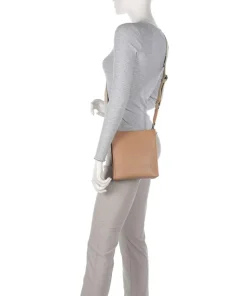 Myrtha Maxi Logo Umhängetasche genarbtes Leder hellbraun