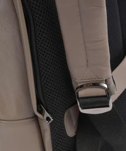 New York Laptop-Rucksack 15″ fein genarbtes Kalbsleder taupe