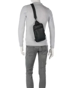 Okinawa Slingbag Lederimitat schwarz