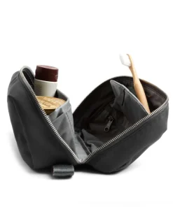 Plus Kulturbeutel schwarz 25 cm