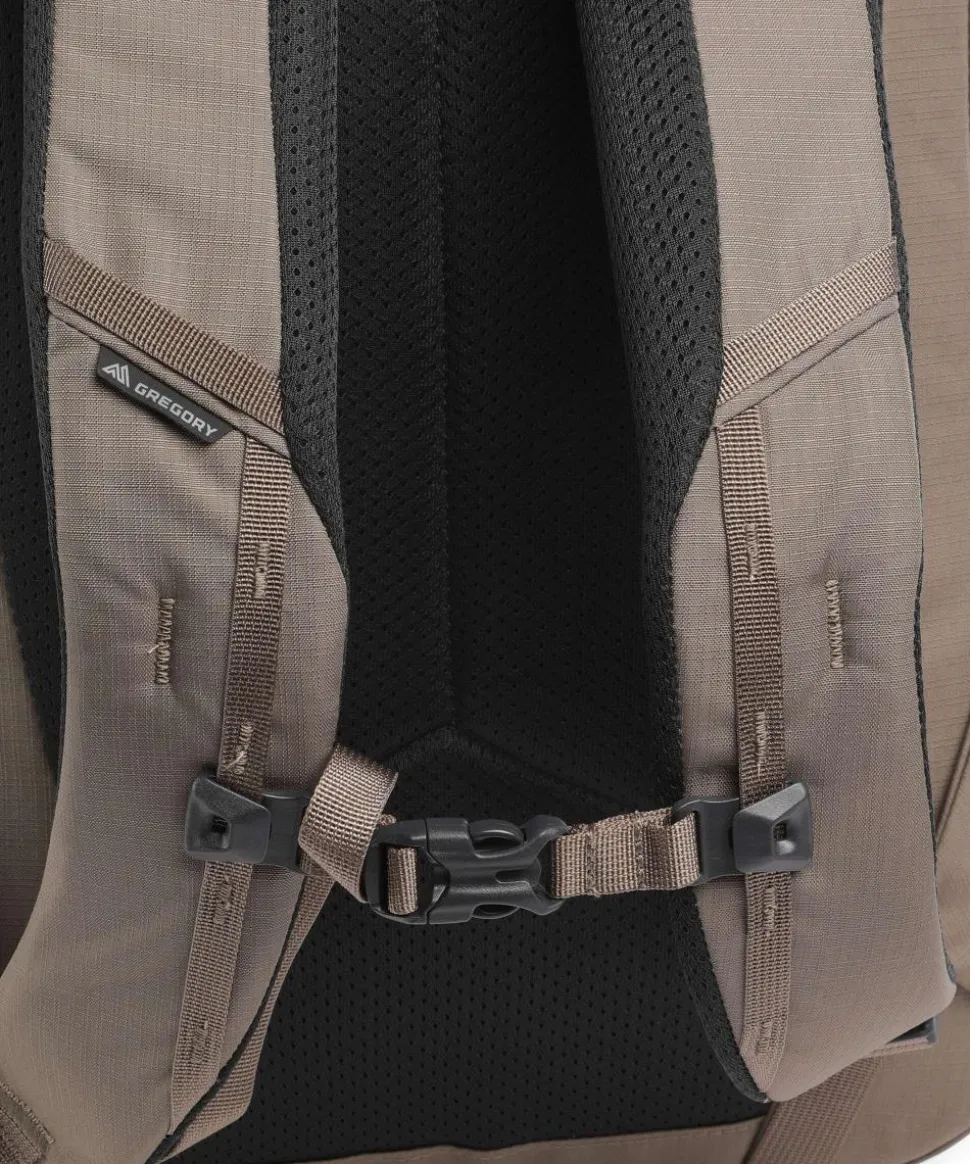 Retna 20 Rucksack 15″ recyceltes Polyester taupe