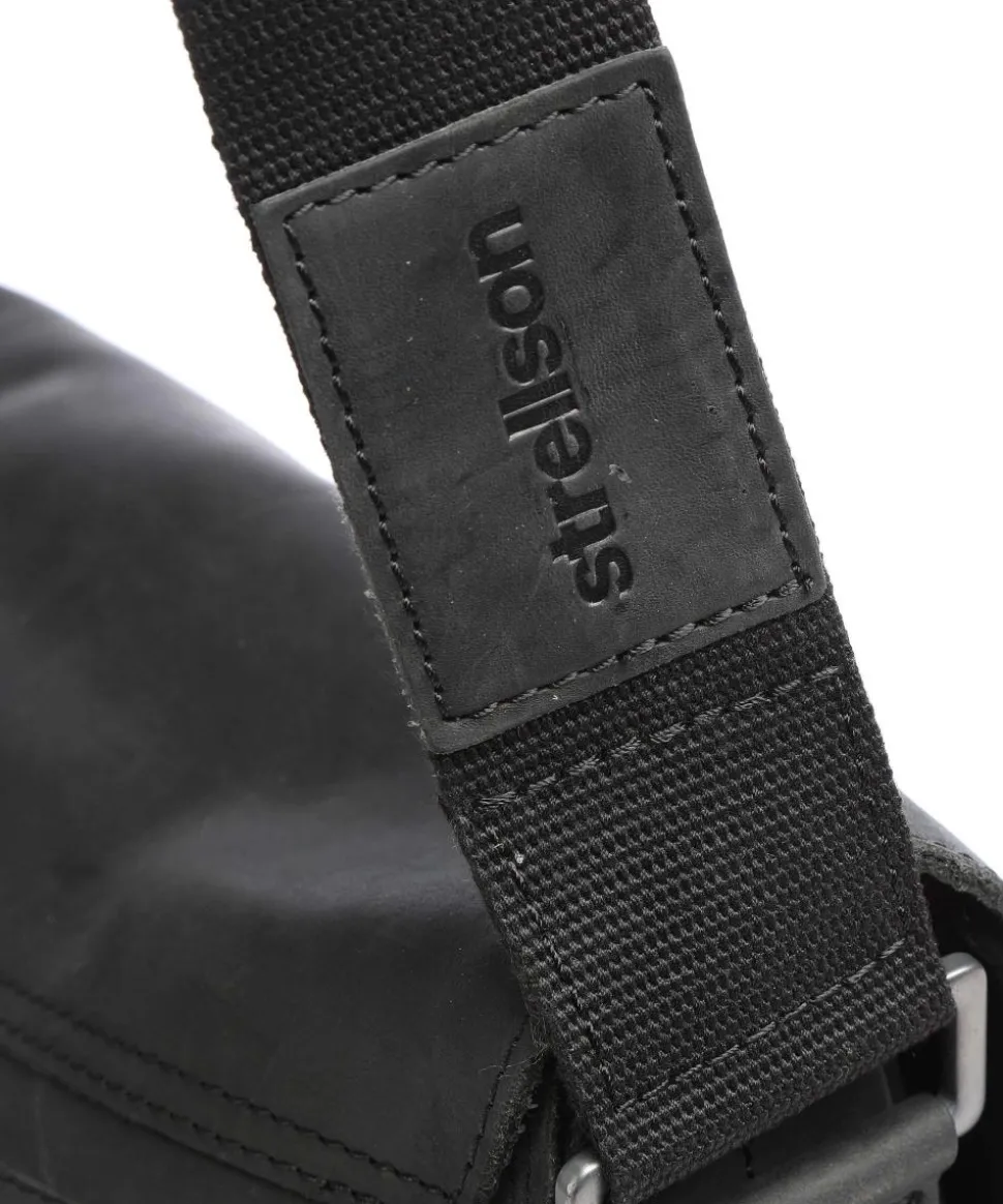 Richmond Schultertasche Leder schwarz