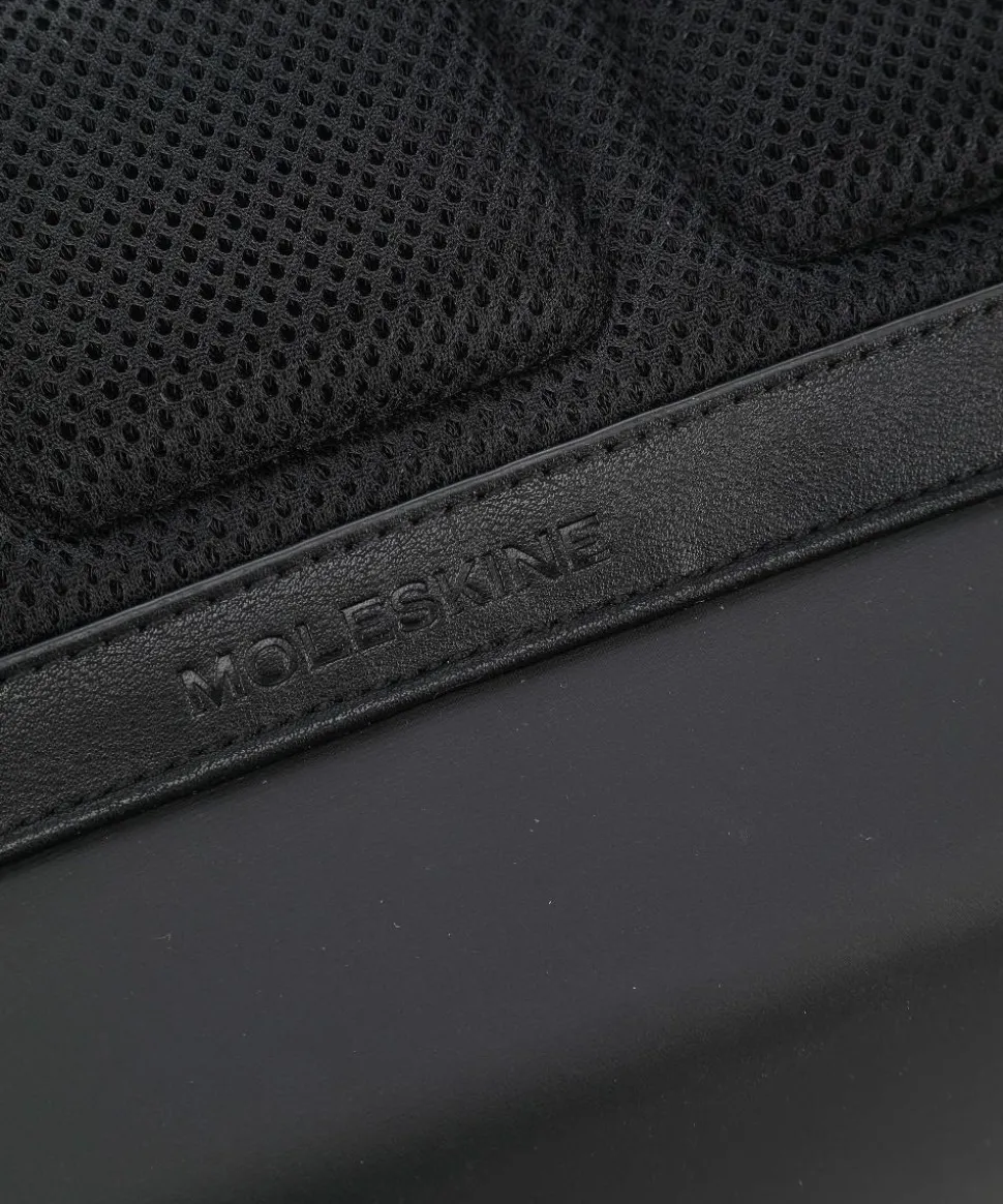 Rucksack 15″ Lederimitat schwarz