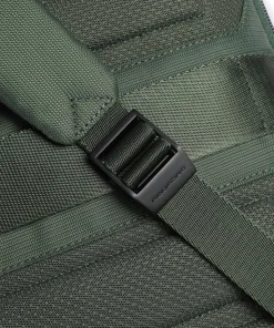 S136 Rucksack 15″ Nylon dunkelgrün