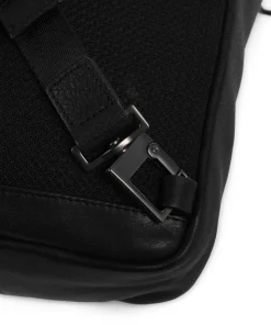 S134 Slingbag genarbtes Rindsleder schwarz