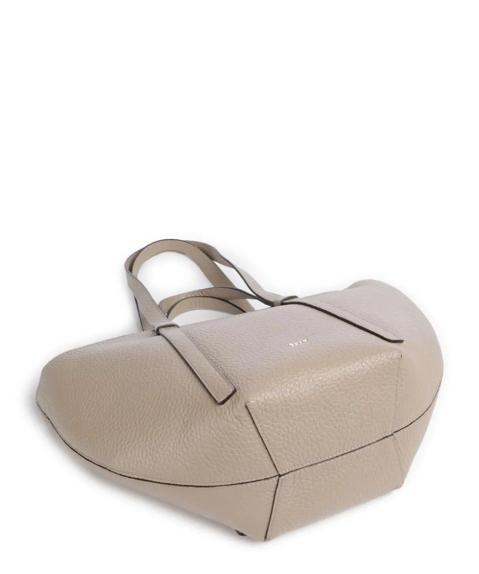 Tekla Cosmo Medium Shopper genarbtes Leder beige