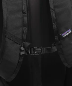 Terravia 22 S Rucksack recyceltes Nylon schwarz