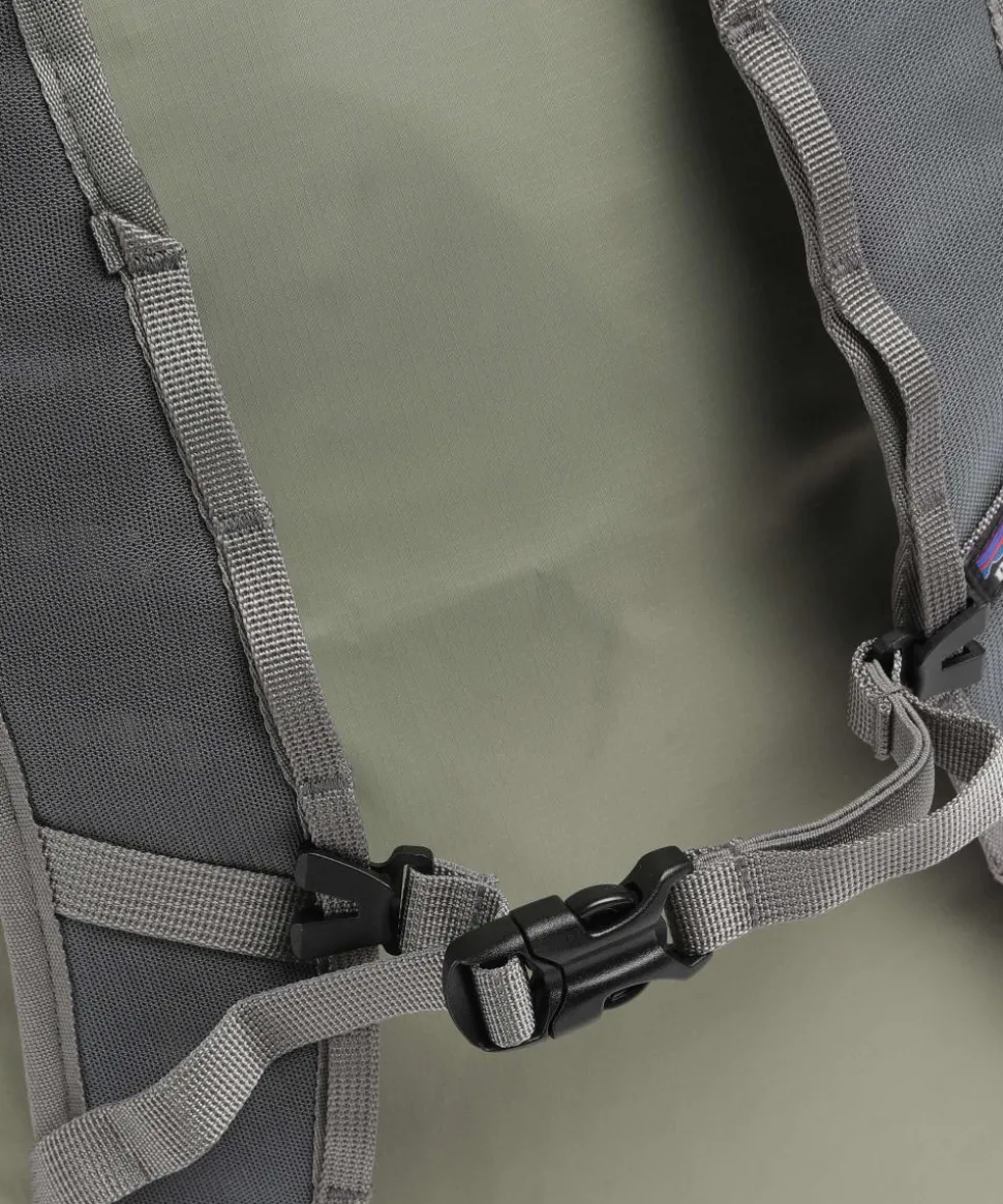 Terravia Rucksack-Tasche recyceltes Nylon graugrün