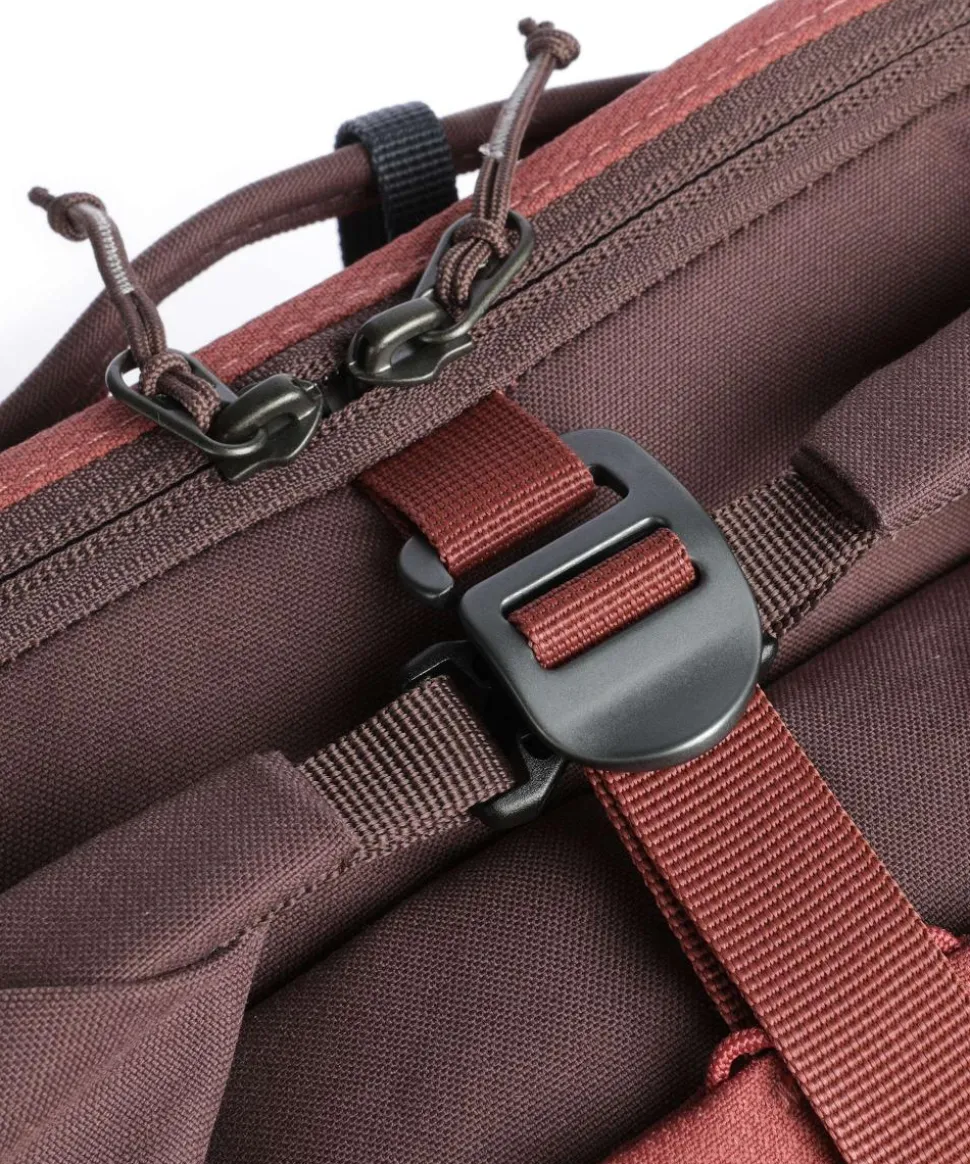 Utilion 30 Wanderrucksack 16″ recyceltes Polyester dunkelrot