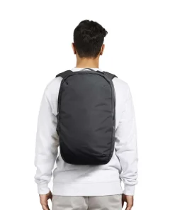 Via 20L Rucksack 16″ recyceltes Polyester schwarz