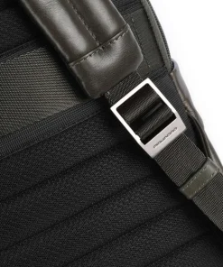 W136 Rucksack 13″ fein genarbtes Rindsleder olivgrün