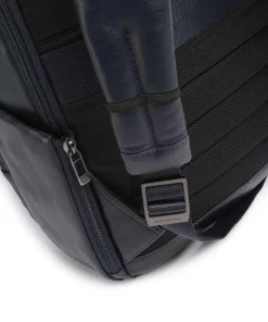 W136 Rucksack 14″ fein genarbtes Rindsleder dunkelblau