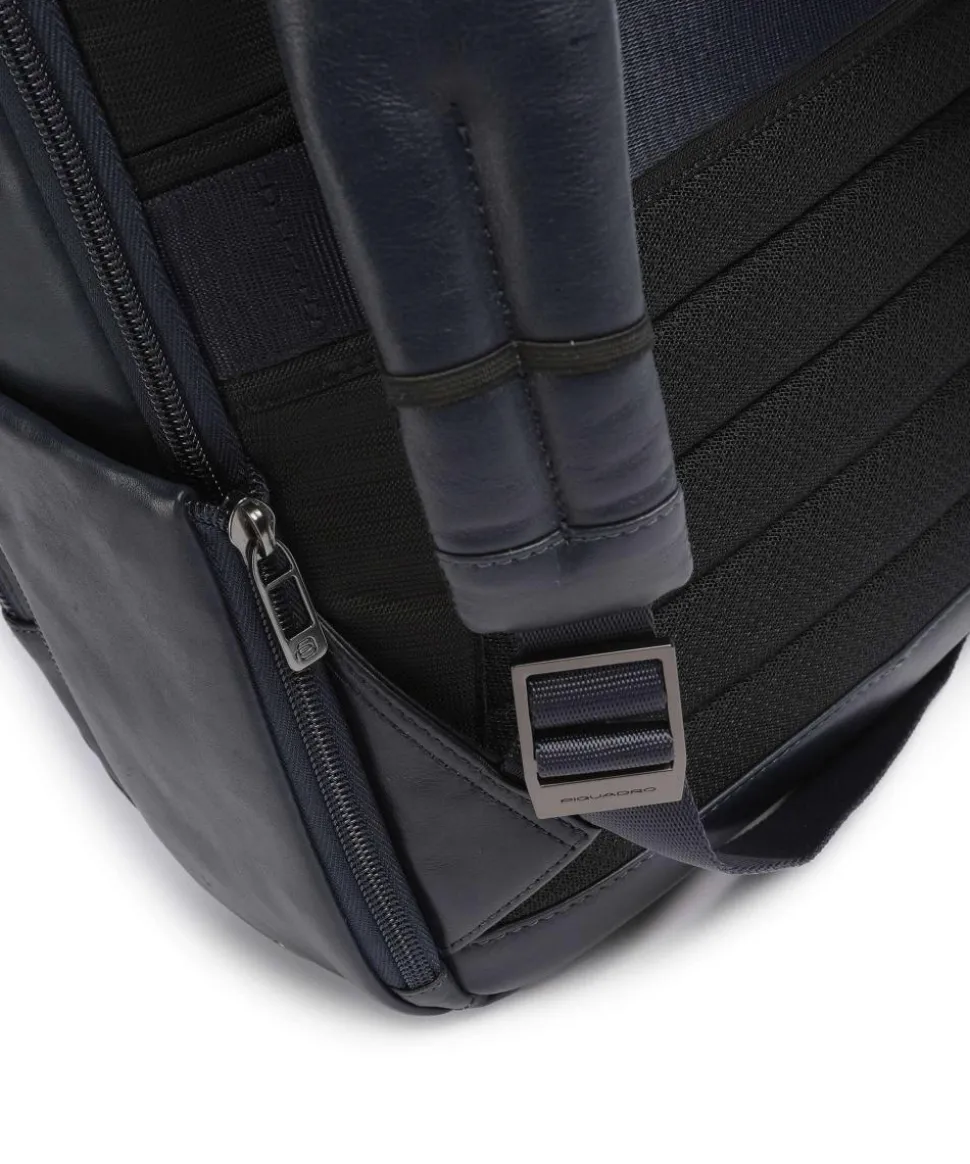 W136 Rucksack 14″ fein genarbtes Rindsleder dunkelblau